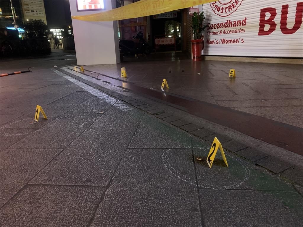 快新聞/西門町爆槍擊案!竟是慶生酒後起衝突 警24小時內偵破逮5嫌3槍