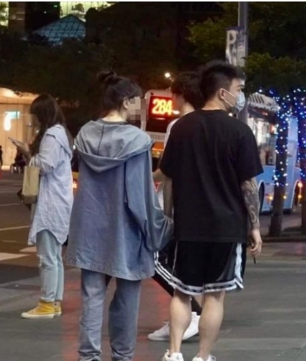 Toyz把篠崎泫當煙霧彈?正牌女友「為他離婚」身分遭起底 Toyz把篠崎泫當煙霧彈?正牌女友「為了他離婚」身分竟是超辣混血人妻