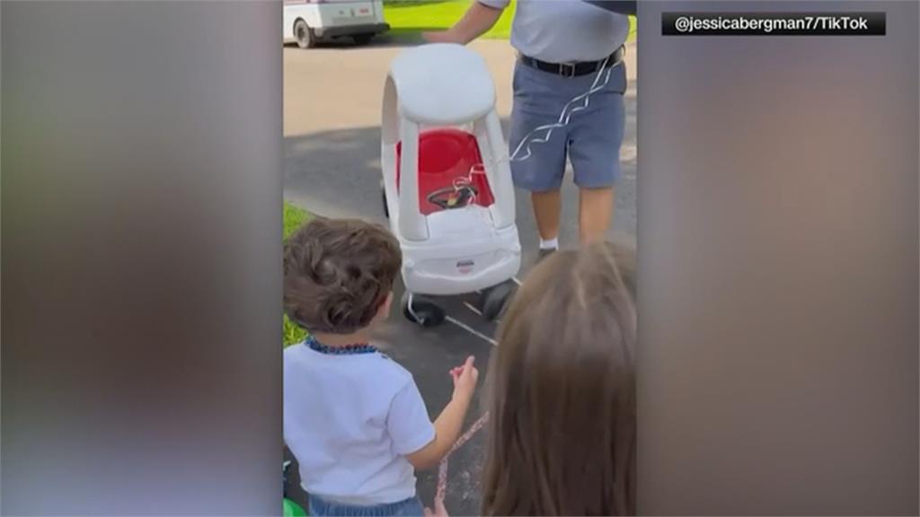 美國小男孩2歲生日圓夢　郵務車、消防車幫忙慶生
