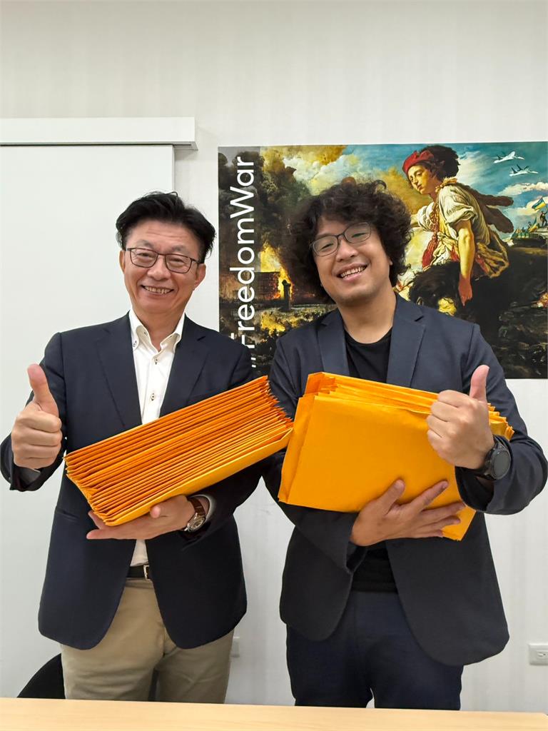 二階衝刺…台南「送1512份連署書」超猛!他點名「台中幫3人」仇恨值超高