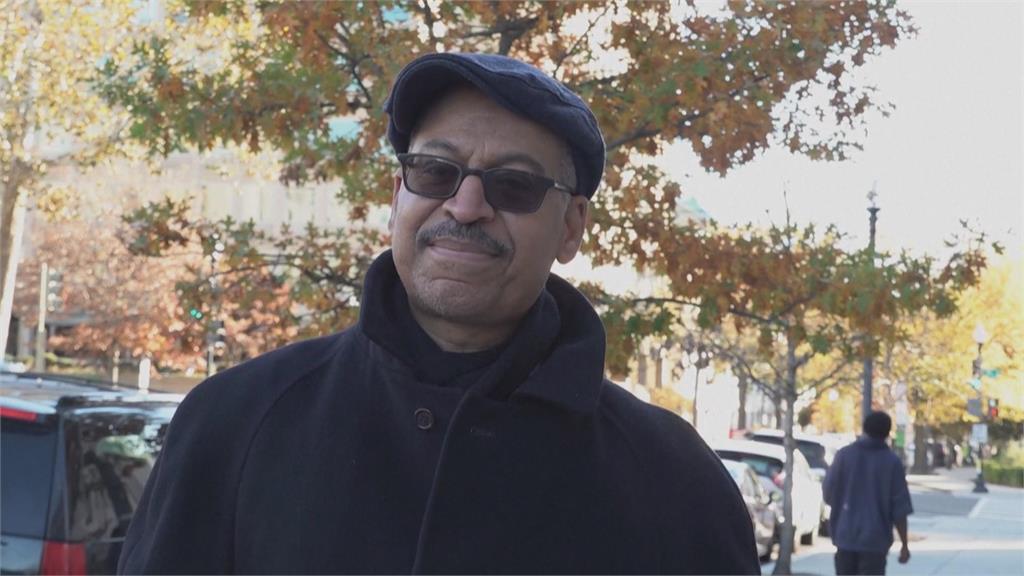 美國政府停擺43天落幕 公務員開心返工 航班仍受影響