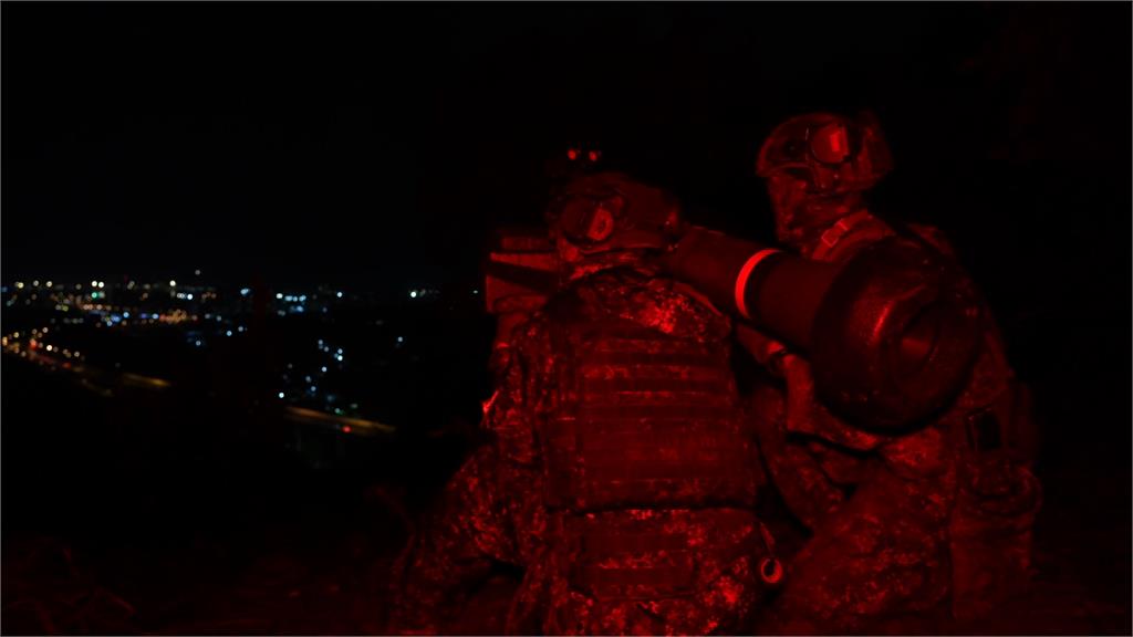 漢光42第八天!憲兵演練敵軍突入首都 雲豹甲車出動殲敵