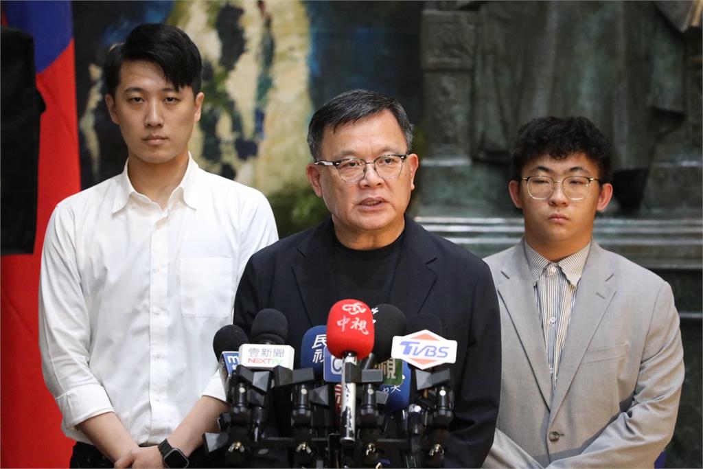 快新聞/包含縣市黨部主委!朱立倫宣布月底將總辭 11/1迎接鄭麗文新時代