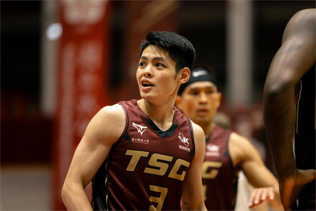 PLG(影)／台鋼獵鷹主場氣勢如虹！86：67痛宰洋基工程笑納三連勝