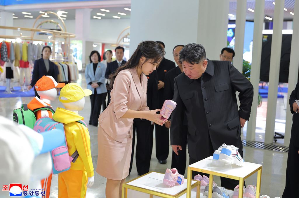 金正恩傳腦出血病逝！網瘋傳「替身對比照」…抓包3細節驚喊：太可怕