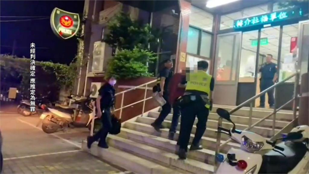 酒駕竟不小心睡著! 車輛「霸占」路中央