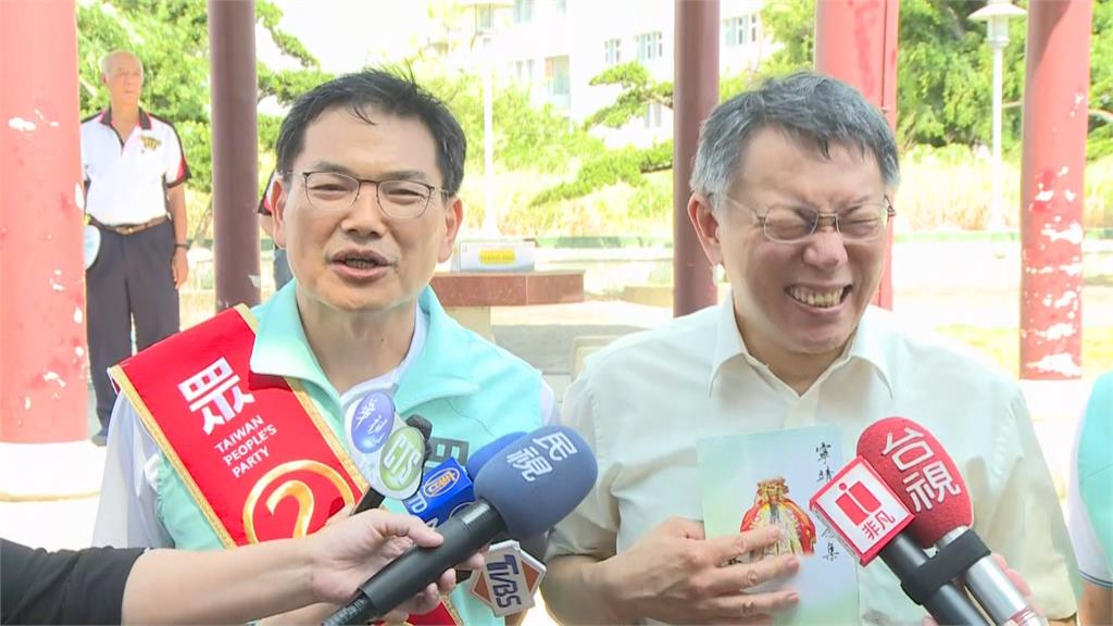 黃國昌嗆記者問白X問題！竟是民眾黨「前市長參選人女兒」網酸：罵到自己人