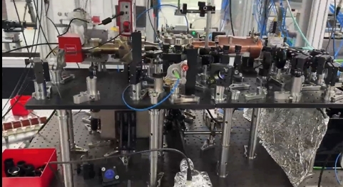 鴻海11月營收創歷史新高　AI助攻全年上看新紀錄