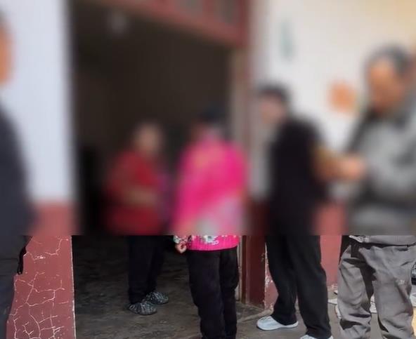 47歲男「硬塞4000元」娶82歲婦！登記後秒「人間蒸發」家屬氣炸