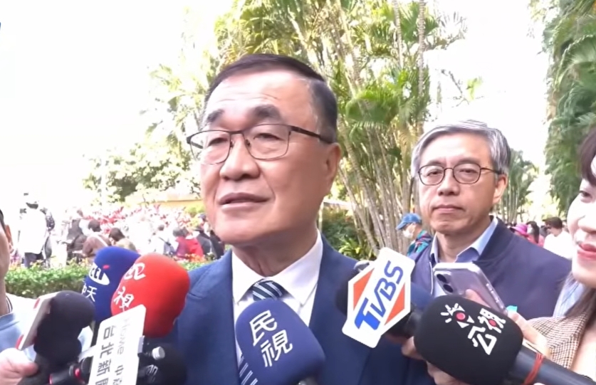 黃國昌鬆口「當然」不排除加入團隊!李四川尷尬喊「這個…」全網笑翻