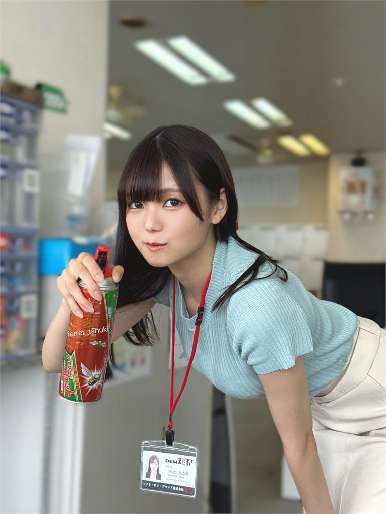 神級超正員工突宣布離職「轉行當女優」！親吐「震撼原因」老司機嗨爆：有菜2.0？