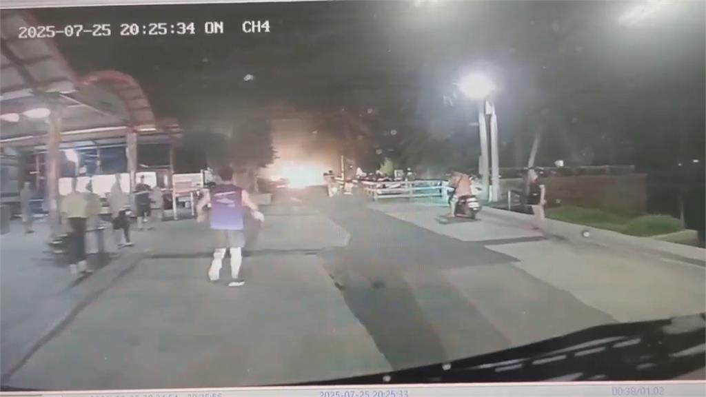 小琉球租車行驚傳火警! 至少40輛機車全燒毀