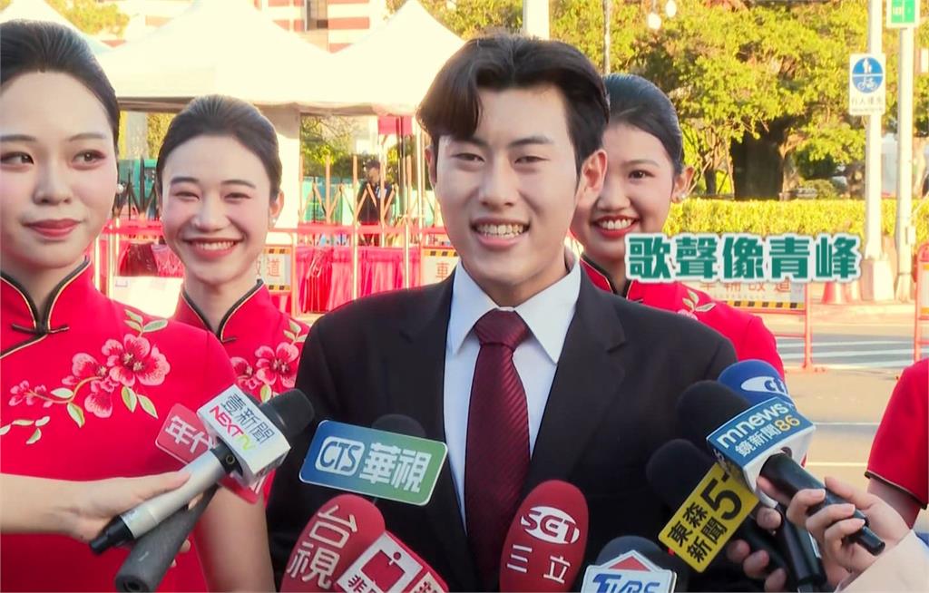 雙十國慶場邊嬌點! 禮賓人員神似大谷翔平.陳喬恩