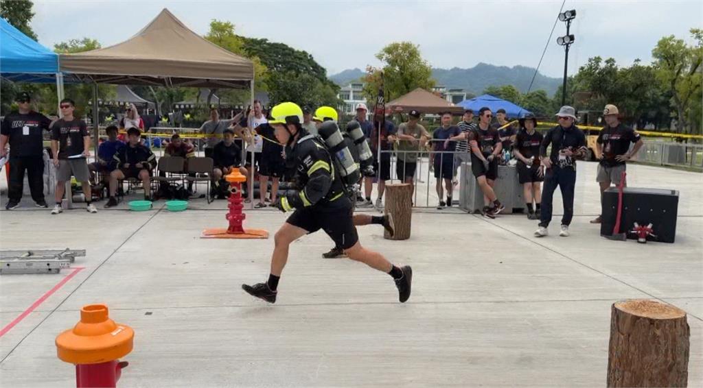 獨/模擬與死神賽跑! 台灣消防員國際邀請賽「負重爬梯」