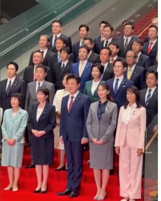 昔寫真女星變內閣新面孔!前《男女糾察隊》常駐來賓加入高市早苗內閣