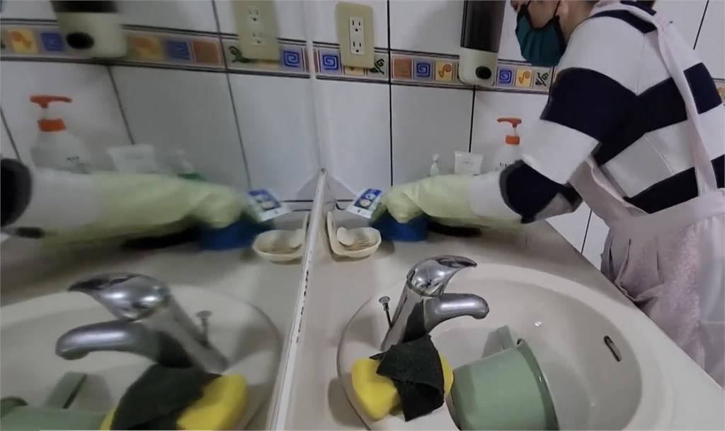 小心「漂白水＋1物」恐釋放化學毒氣！醫曝清潔劑「NG組合」：這2種別混用