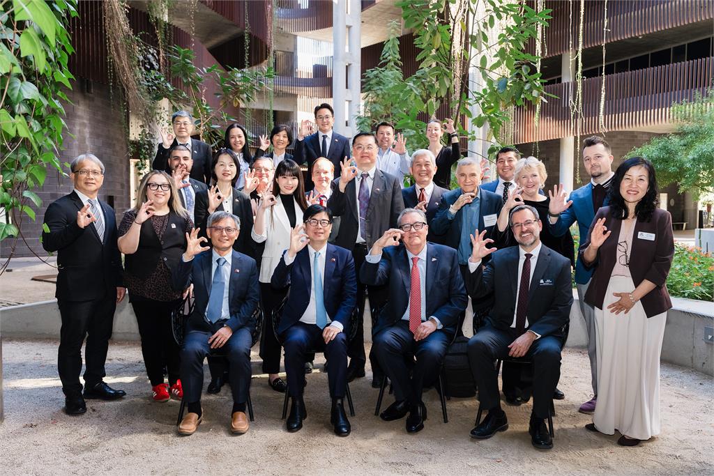 陳其邁攜手中山大學鏈結亞利桑那大學　台美合作布局「矽光子」搶攻AI關鍵技術