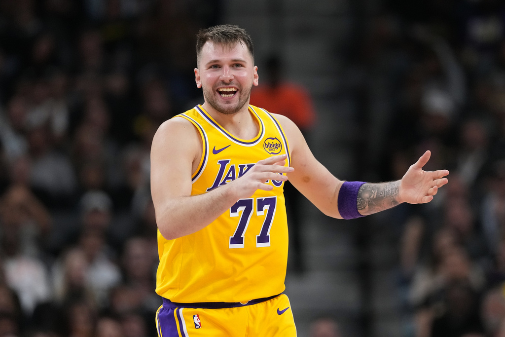 NBA(影)/當年選秀會上互換球隊!「東七七」祝福同梯的「吹楊」