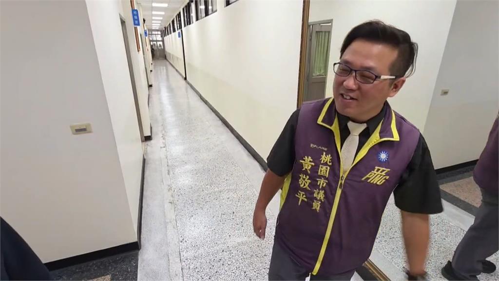 藍議員稱願贊助「盼她少講話」 翁曉玲竟真討飛美國機票錢