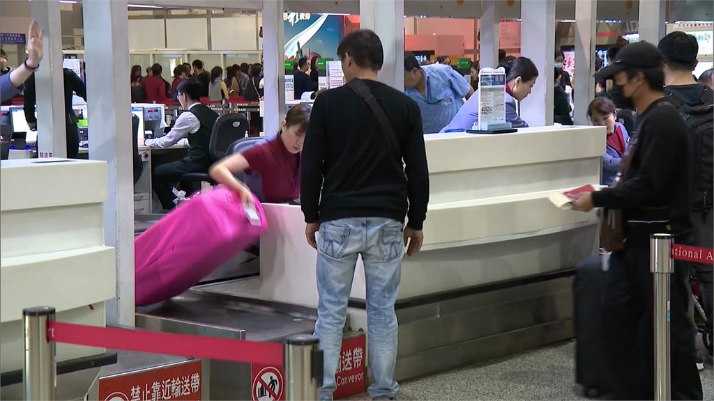 出國行程泡湯!台北凌晨奔波到小港機場 臨時被旅行社告知沒拿到護照