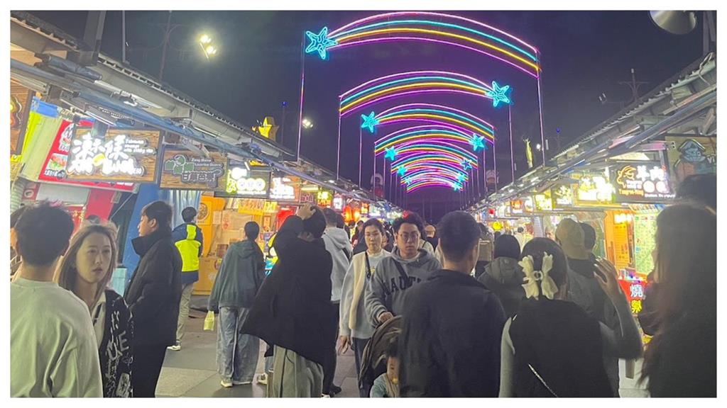台中夜市小三激戰人夫「連拍私密片」！逼發毒誓：不准跟老婆愛愛