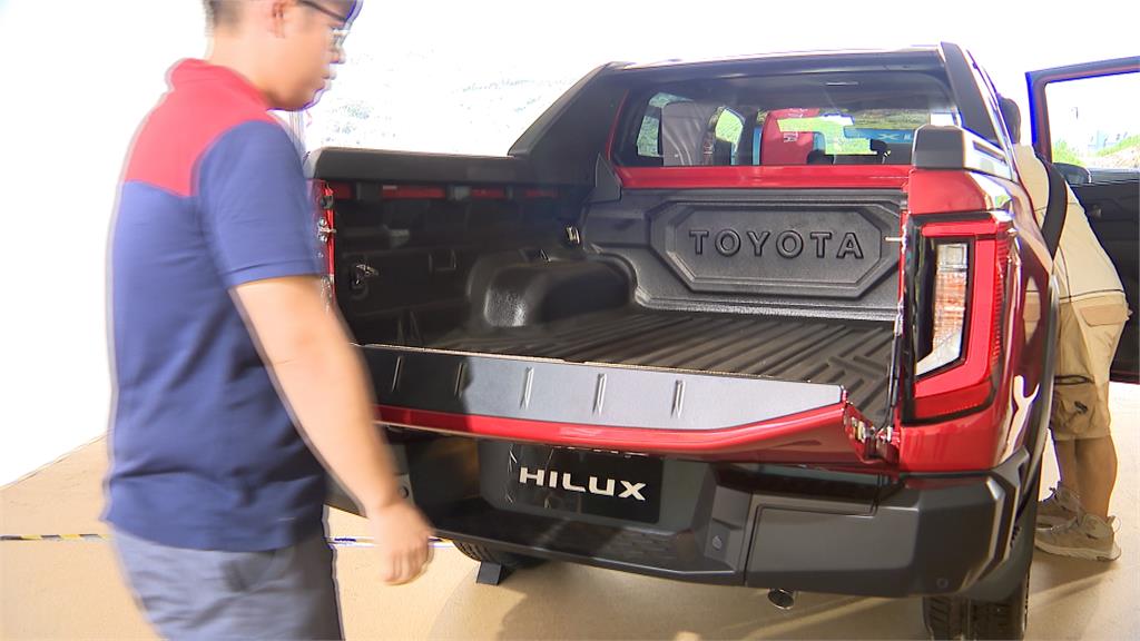 和泰發表全新HILUX大改款 水牛坑首度展現強悍性能
