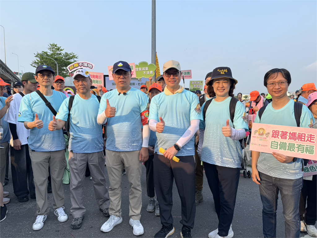 媽祖領路綠色行！環境部長彭啓明率隊實踐香燈腳「綠色進香」行動