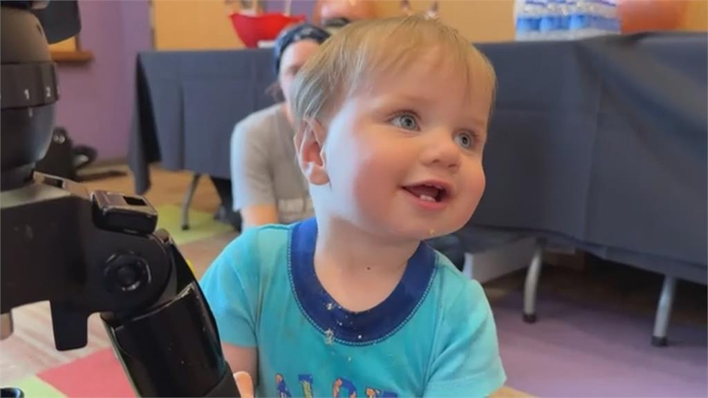 育兒友善！美國嬰兒咖啡廳　鼓勵爸媽帶嬰兒一同玩耍