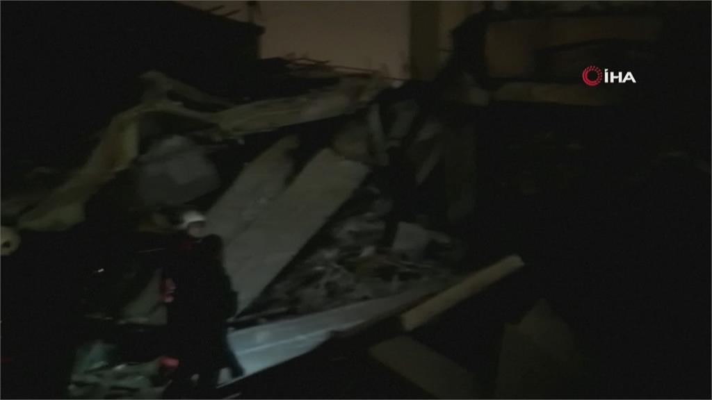 土耳其南部規模7.8強震狂搖1分鐘！　震源「極淺層」傷亡慘重