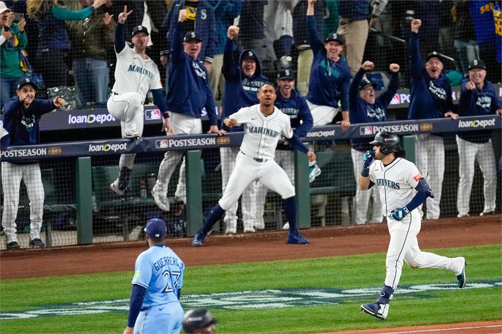 MLB(影)/蘇亞雷斯滿貫砲全壘打鎖定勝利!領軍水手距離世界大賽只差一步