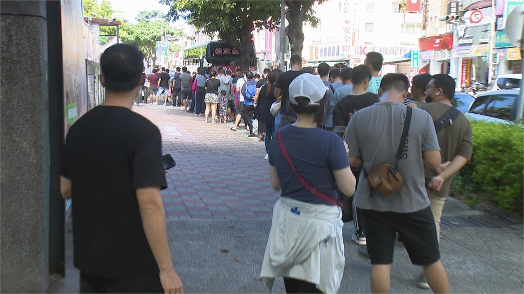 捐血送一隻冷凍龍蝦 嘉南地區血液庫存量剩五天