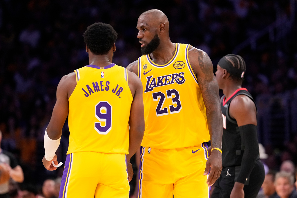 NBA(影)／「父與子」湖人版！詹姆斯、布朗尼季後賽首度連線得分寫下歷史新頁