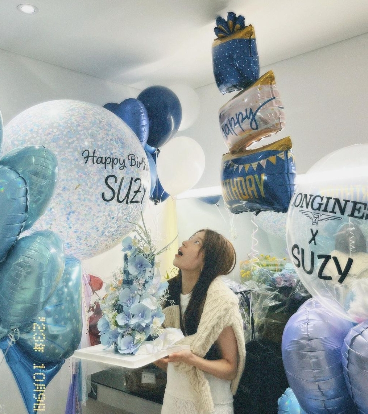 南韓國民初戀29歲了！被氣球海包圍…「嘴巴合不攏」慶生美照笑歪粉絲