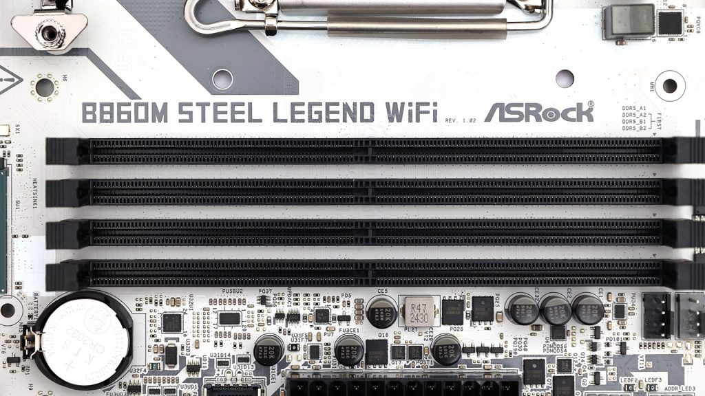 ASRock B860M Steel Legend WiFi 平價銀白色加入 Thunderbolt 4