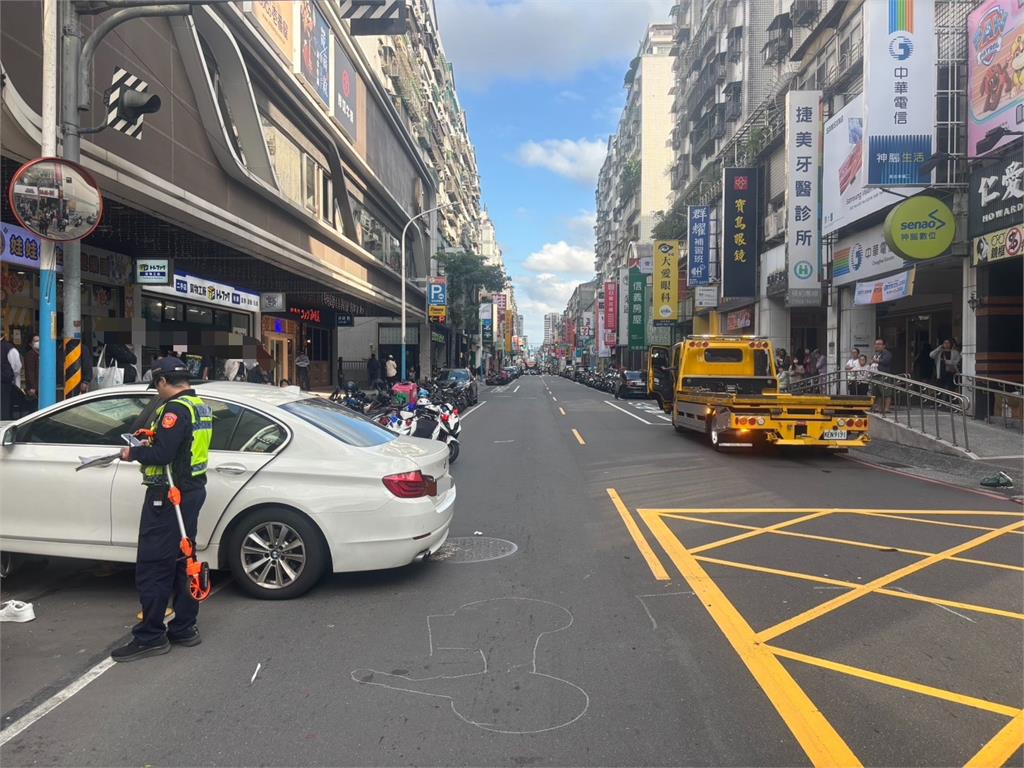 快新聞／新北新莊驚傳嚴重車禍！2客車、1機車劇烈碰撞　1男子OHCA