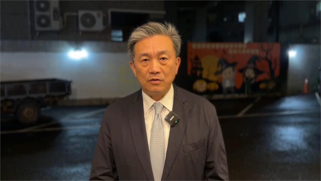 昔高舉五星旗!李東憲傳重病喊「想回台」 王定宇怒批:見利忘義
