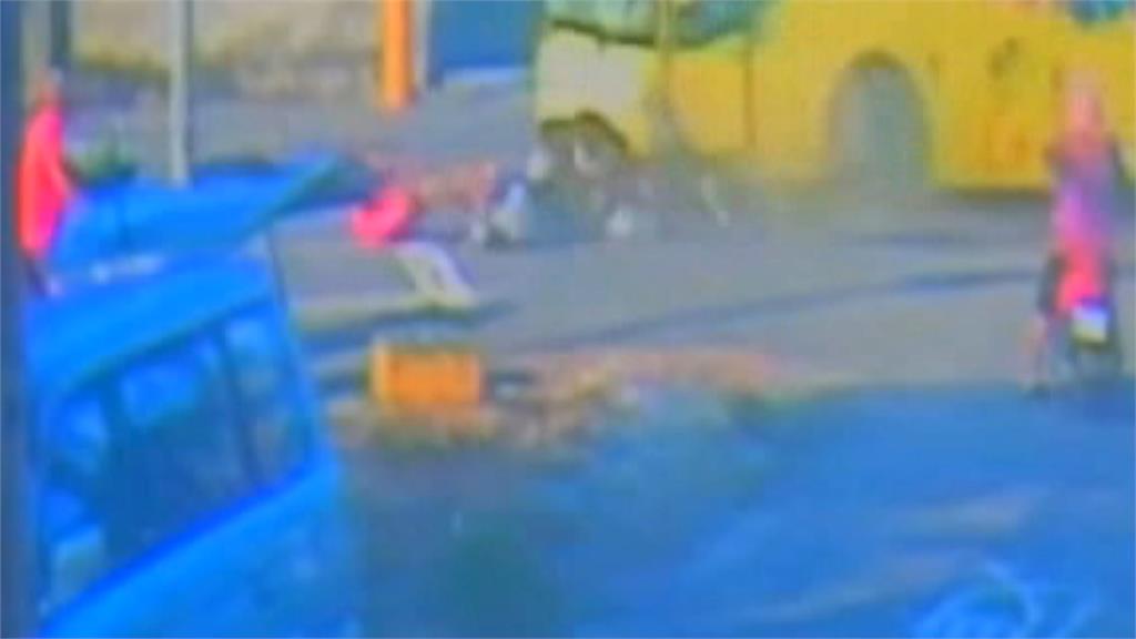 雲林無號誌路口死亡車禍 學生客運專車撞機車釀1死1傷