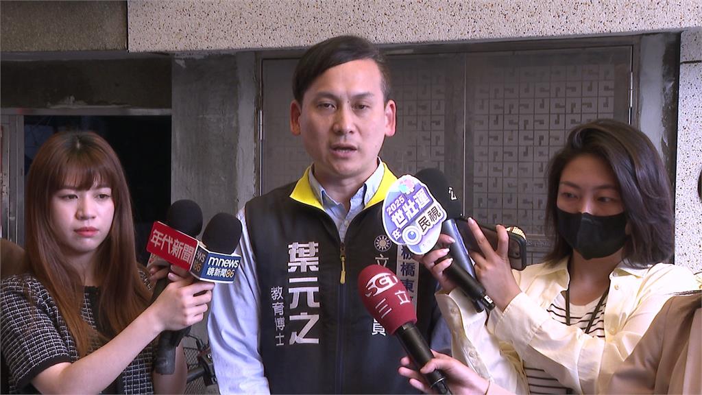 「板橋大刪元」二階達標破3.2萬份　罷團開貨車載62箱赴中選會送件