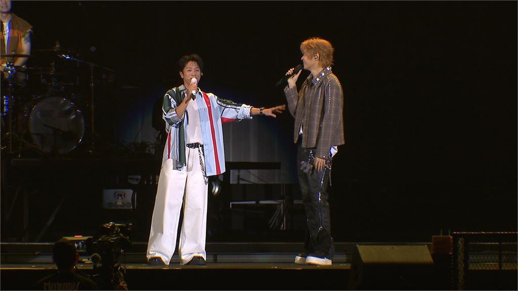 八三夭生日趴Day2「找韋禮安嗨跳」　攻蛋首日超時遭罰5萬