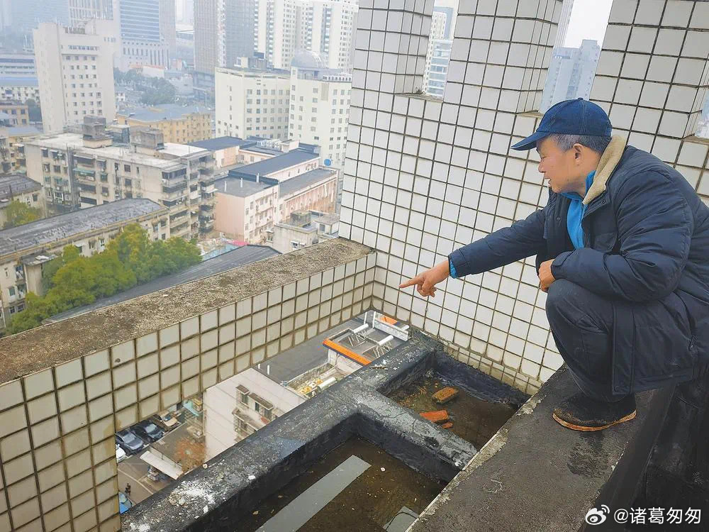 實習醫舉報「中國販賣器官」離奇墜樓亡!黑醫錄音曝光:錢不到位就切掉