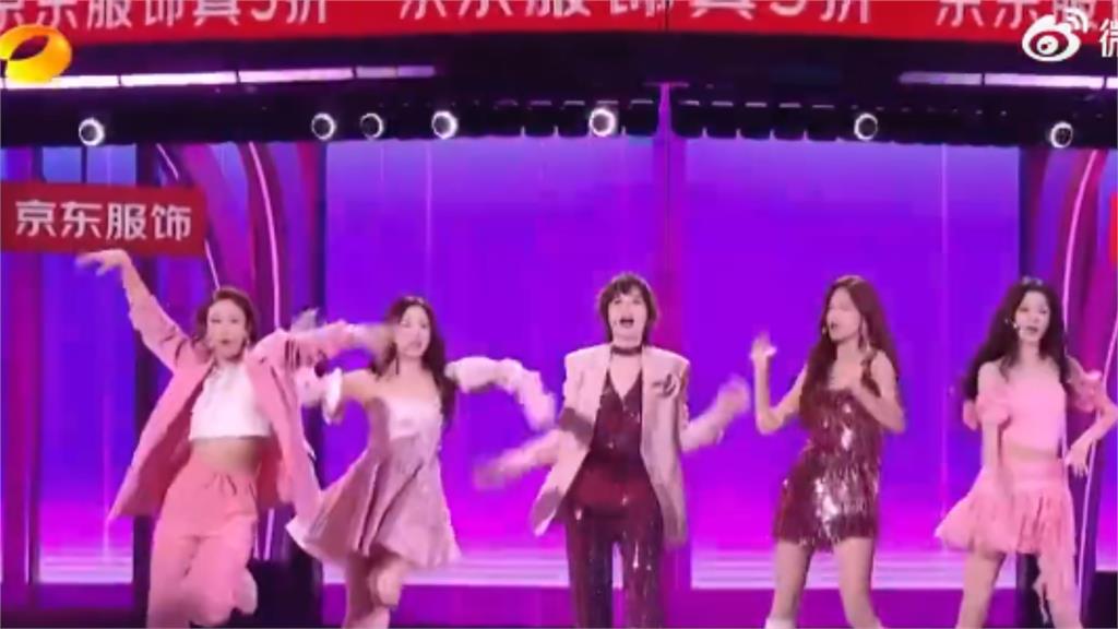 中國女團嗨唱中文版〈APT.〉!土炮舞台尬到出汁中網嚇:丟臉丟到國外