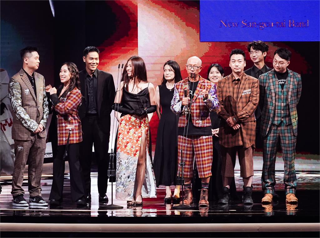 金曲34完整名單/A-Lin封后、HUSH奪歌王!青峰抱回年度專輯獎