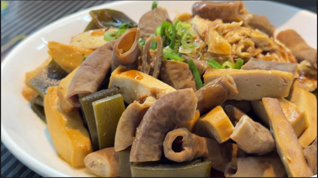 小黃帶路吃美食／桃園愛店　「乾麵配酸辣湯」這家最對味