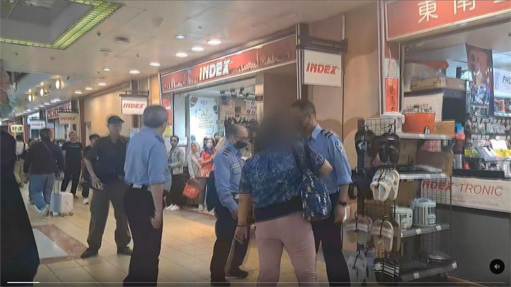 北車又爆衝突! 悍女"借錢不成"朝外籍旅客丟水壺