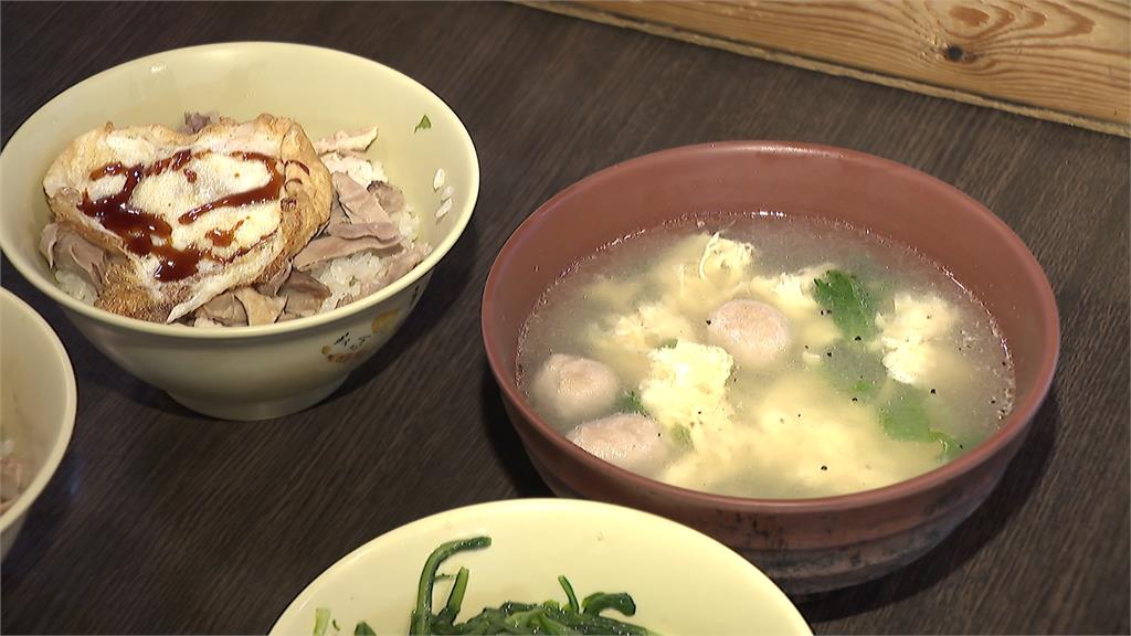 「70歲長者買飯免排隊」　汐止鴨肉飯名店敬老規定掀論戰