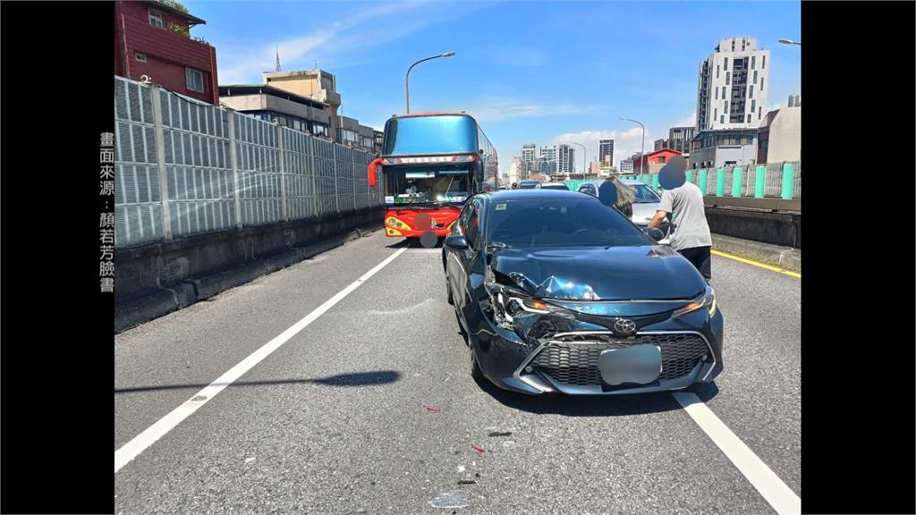 議員顏若芳遭「遊覽車追撞」 車尾全毀、擋風玻璃碎光