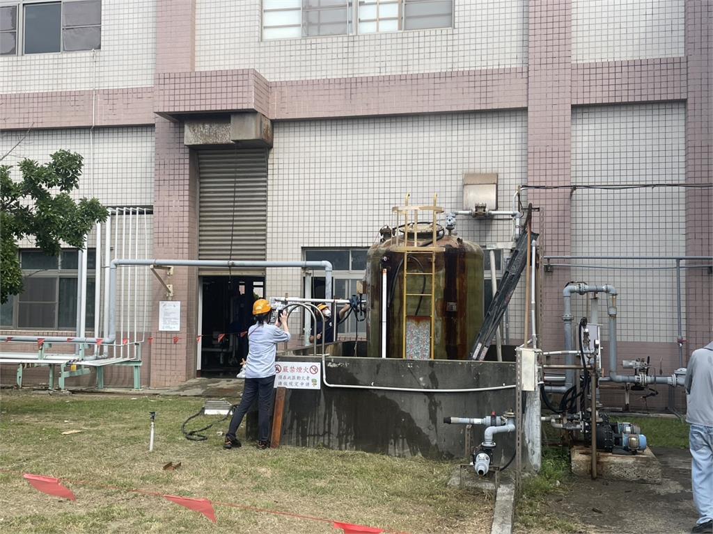 最新／台電南部電廠出事了！鹽酸桶槽維護作業1人重傷、10嗆傷送醫