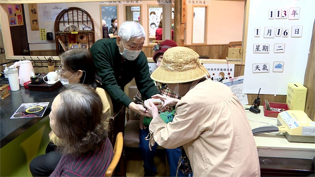 樂齡「減法照顧」新思維! 銀髮族賺代幣延緩失能