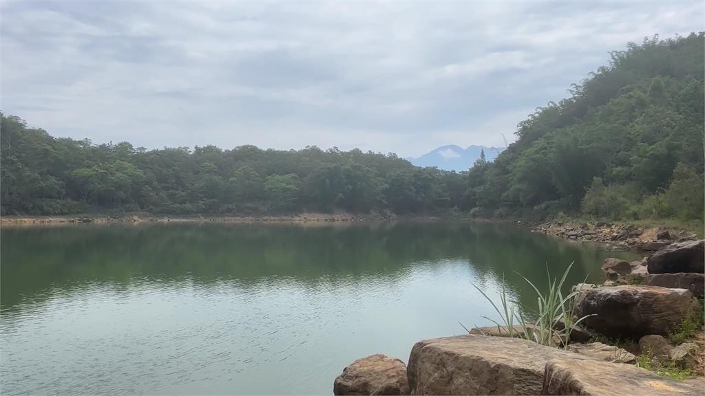 埔里版「天使眼淚」! 神秘鬼湖變碧綠美景