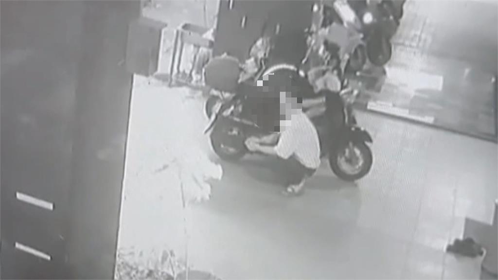 高雄當鋪竊案！其中1嫌開車衝撞拒捕　警開4槍壓制